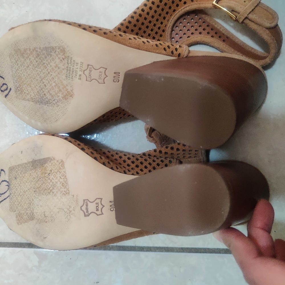 Tory Burch - Picture 5 of 6